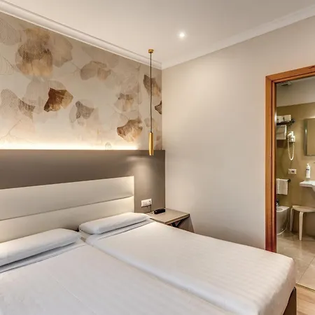 Flower Garden Hotel 3*