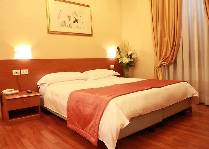 フラワー ガーデン ホテル ローマ