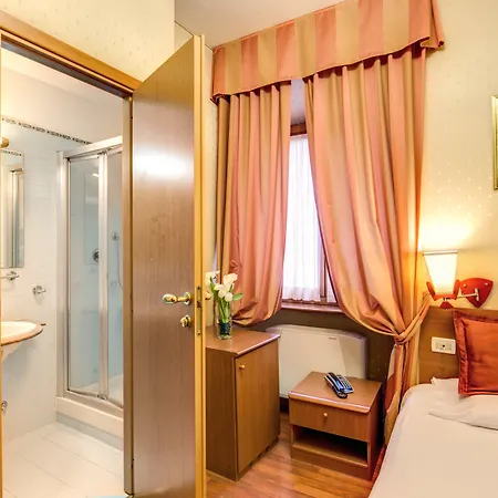 Flower Garden Hotel Roma