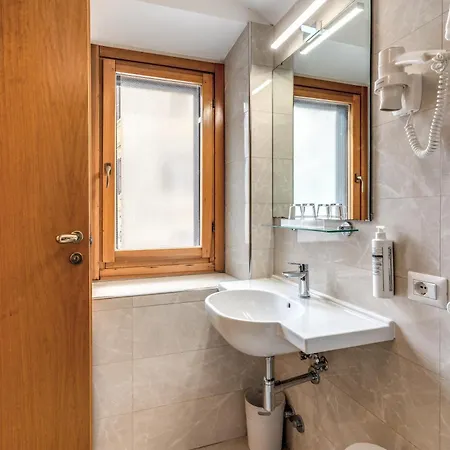 Flower Garden 3* Roma