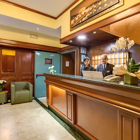 Otel Flower Garden 3*